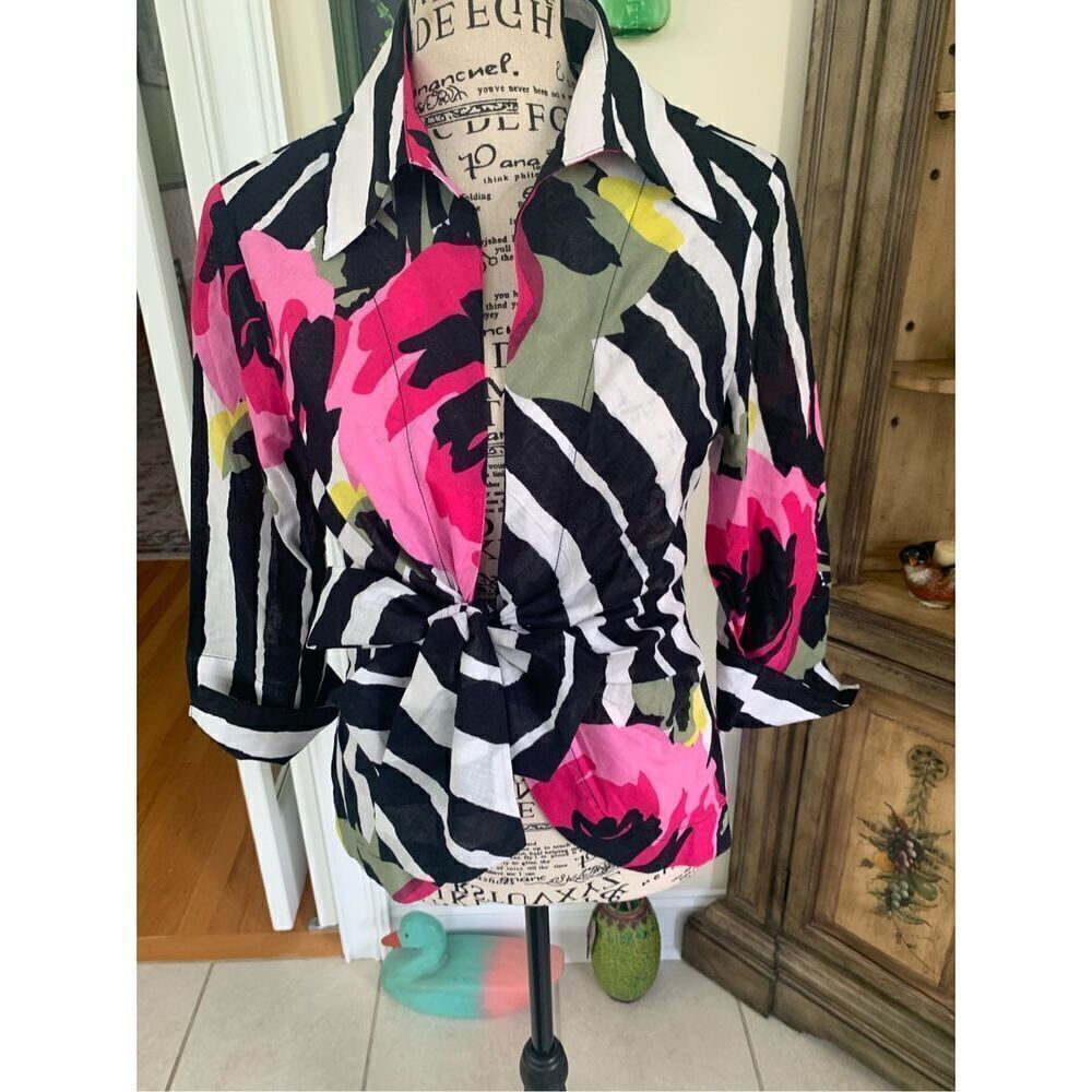 Mishca Bold Floral Print Top - Picture 6 of 6